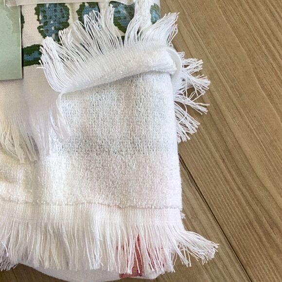 Southern Living x Nellie Howard Ossi Collection Print Beach Towel, NWT - Picture 7 of 7